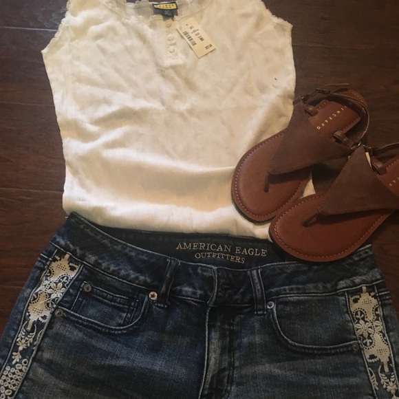 AMERICAN EAGLE SHORTIE SHORTS - Picture 6 of 6